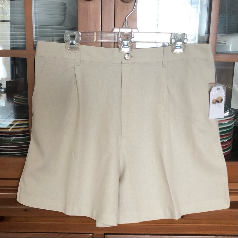 NWT Time and Tru Khaki Linen Shorts